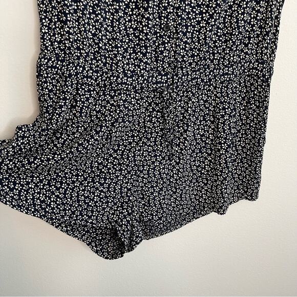 Rails Ellie Button-Front Floral-Print Romper S - Picture 4 of 10